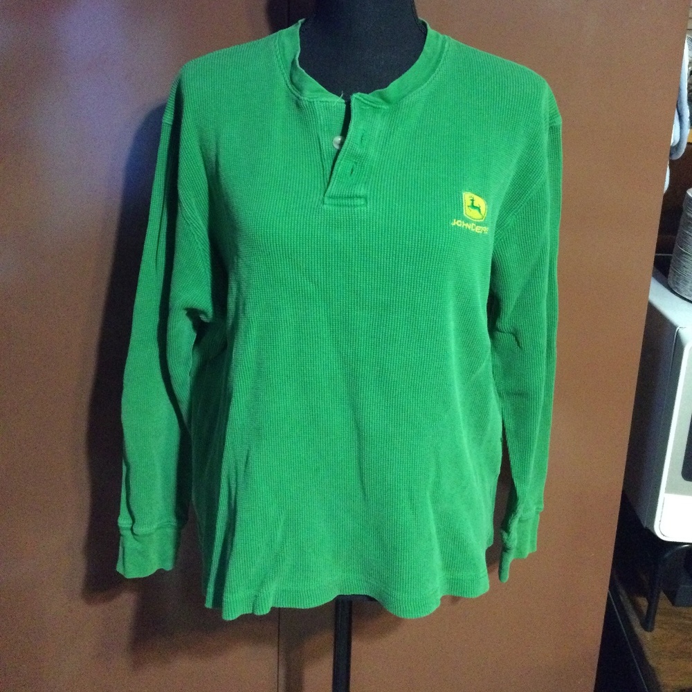 John Deere :Green waffle thermal top Size Medium